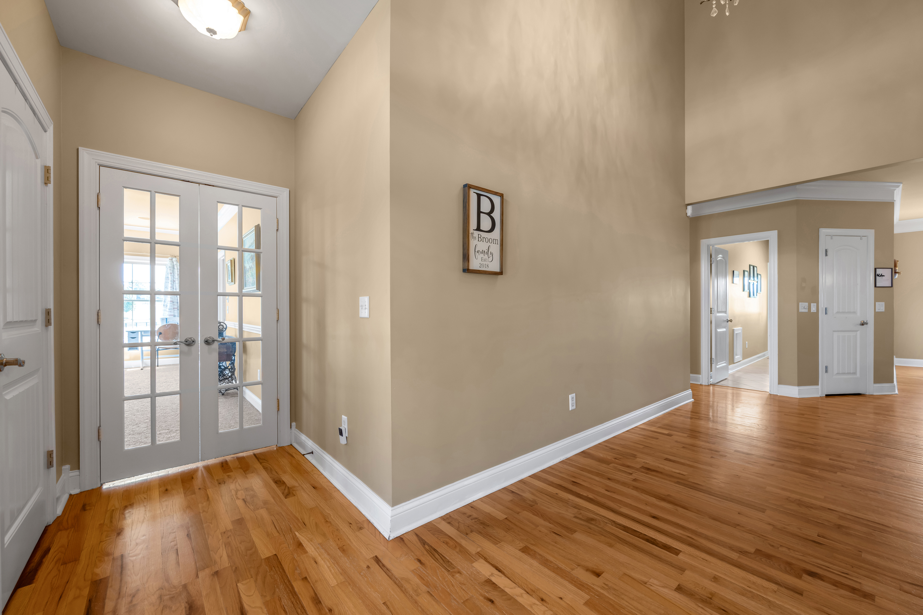  528 Ranier Drive - 物件實景