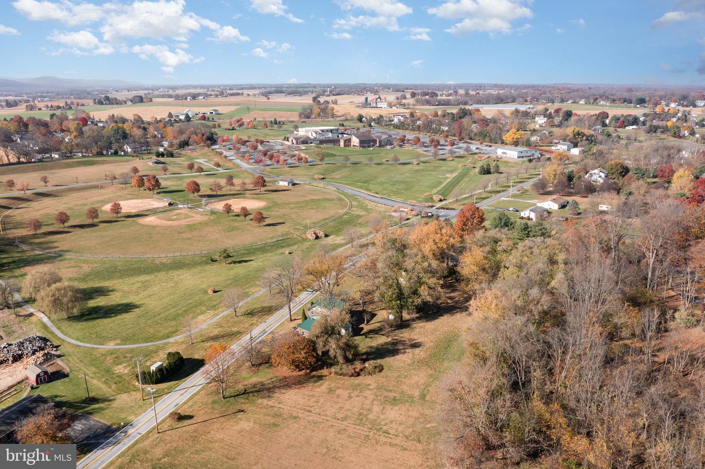 Mechanicsburg, Pennsylvania, 17055, United States, 4 Bedrooms Bedrooms, ,4 BathroomsBathrooms,Residential,For Sale,1991267