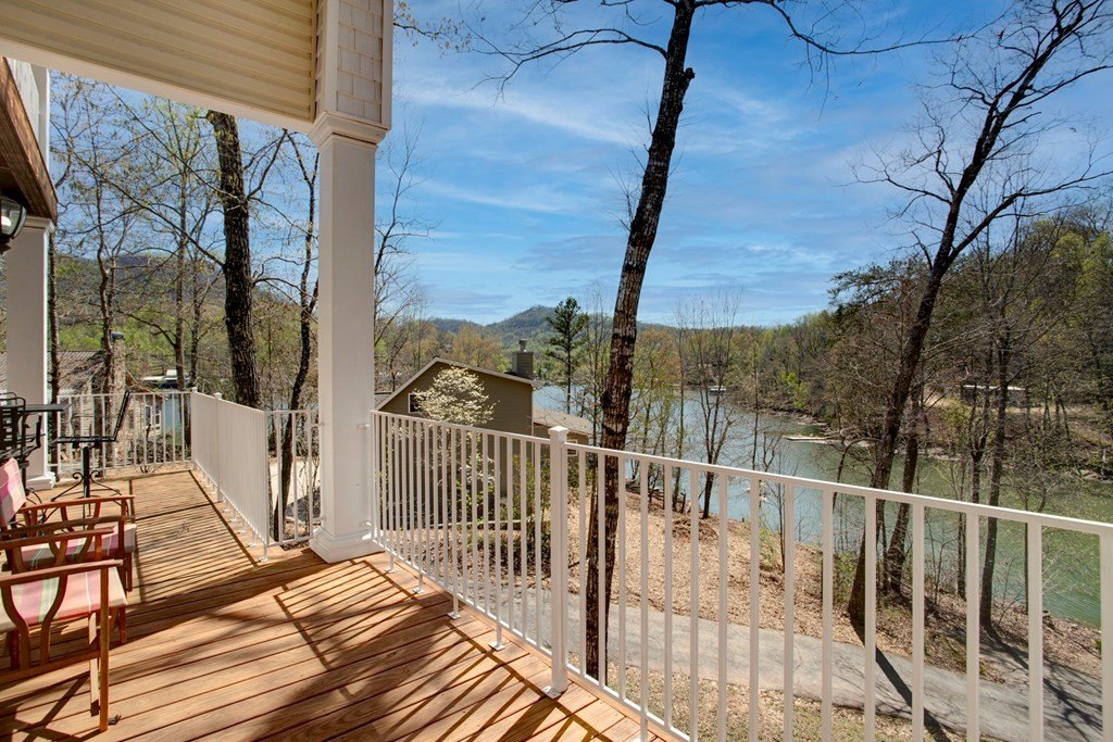 Hayesville, North Carolina, 28904, United States, 4 Bedrooms Bedrooms, ,4 BathroomsBathrooms,Residential,For Sale,1758392