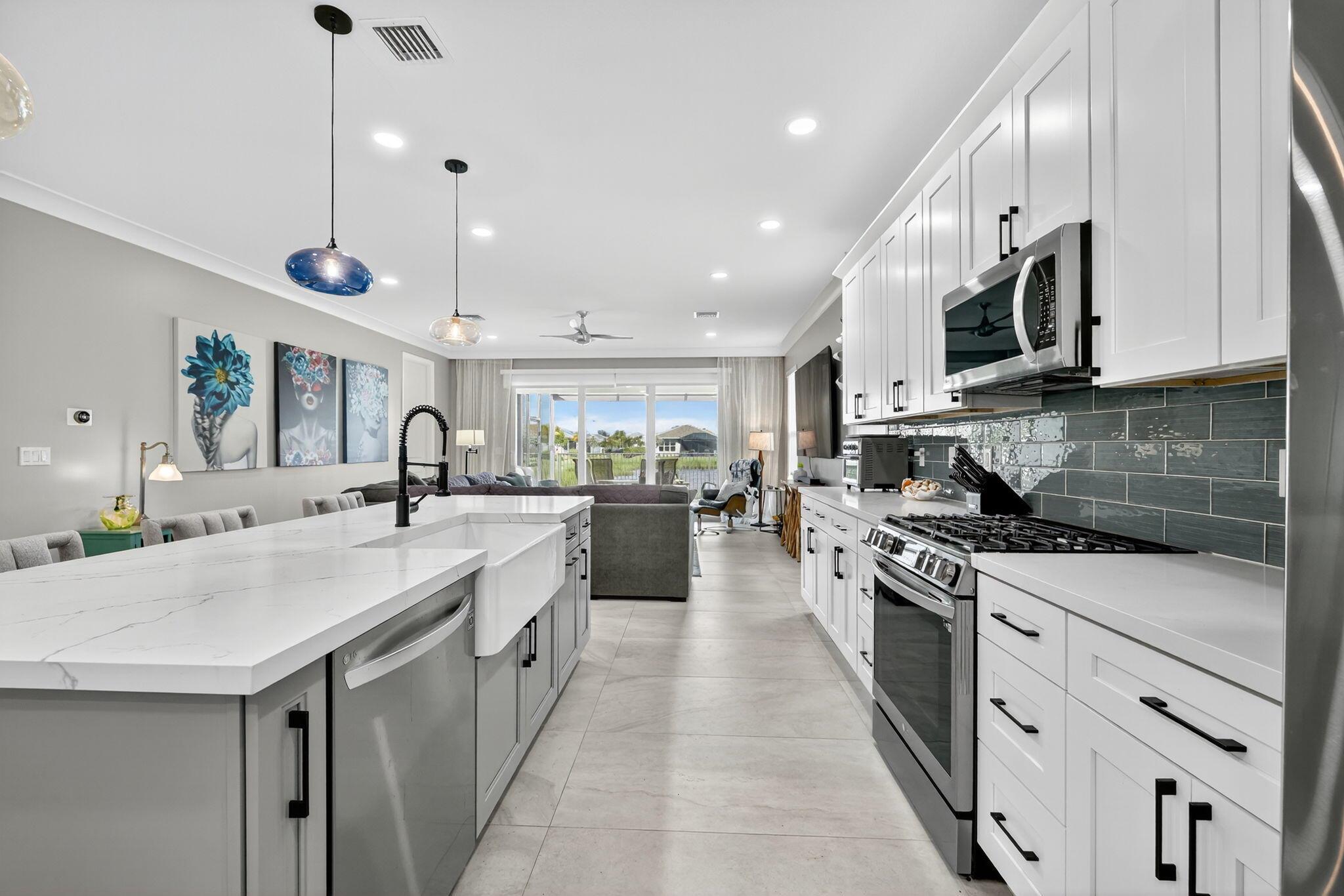 Port St Lucie, Florida, 34987, United States, 2 Bedrooms Bedrooms, ,2 BathroomsBathrooms,Residential,For Sale,1979461