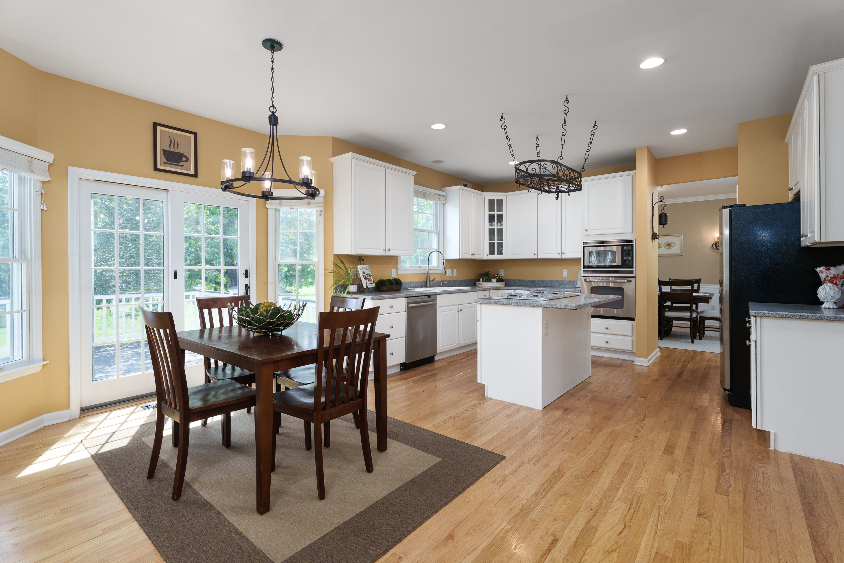  Sunlit and Spacious in Cherry Valley Country Club - 物件實景