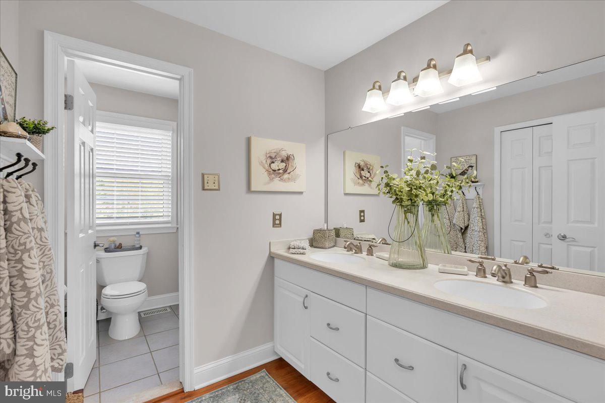 SEWELL, New Jersey, 08080, United States, 4 Bedrooms Bedrooms, ,3 BathroomsBathrooms,Residential,For Sale,1983888