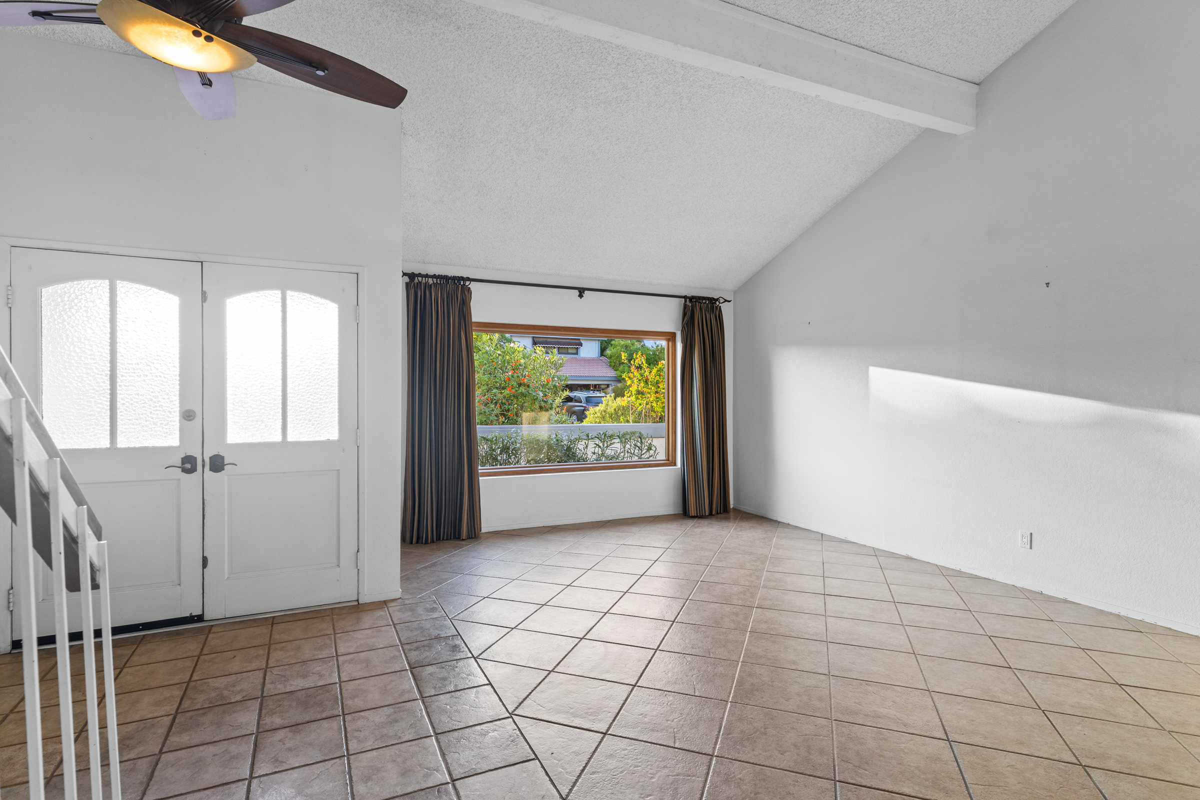 Tempe, Arizona, 85283, United States, 4 Bedrooms Bedrooms, ,3 BathroomsBathrooms,Residential,For Sale,1985738