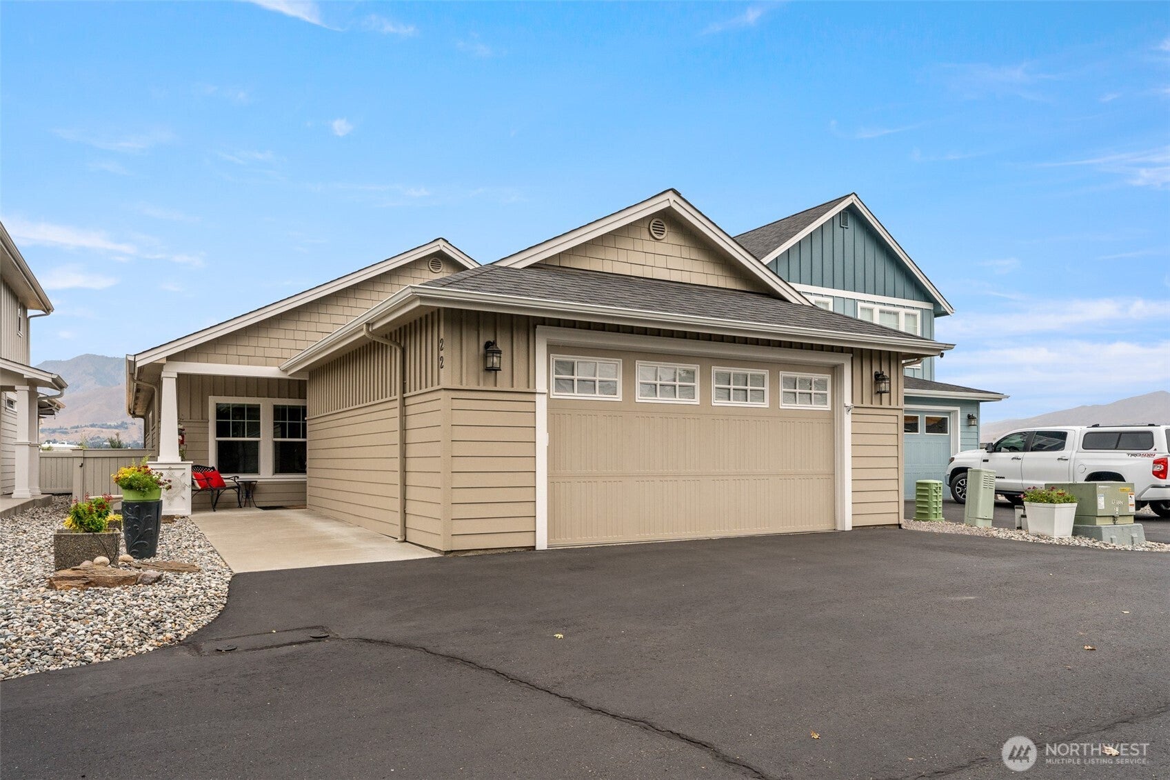 East Wenatchee, Washington, 98802, United States, 3 Bedrooms Bedrooms, ,1 BathroomBathrooms,Residential,For Sale,1934190