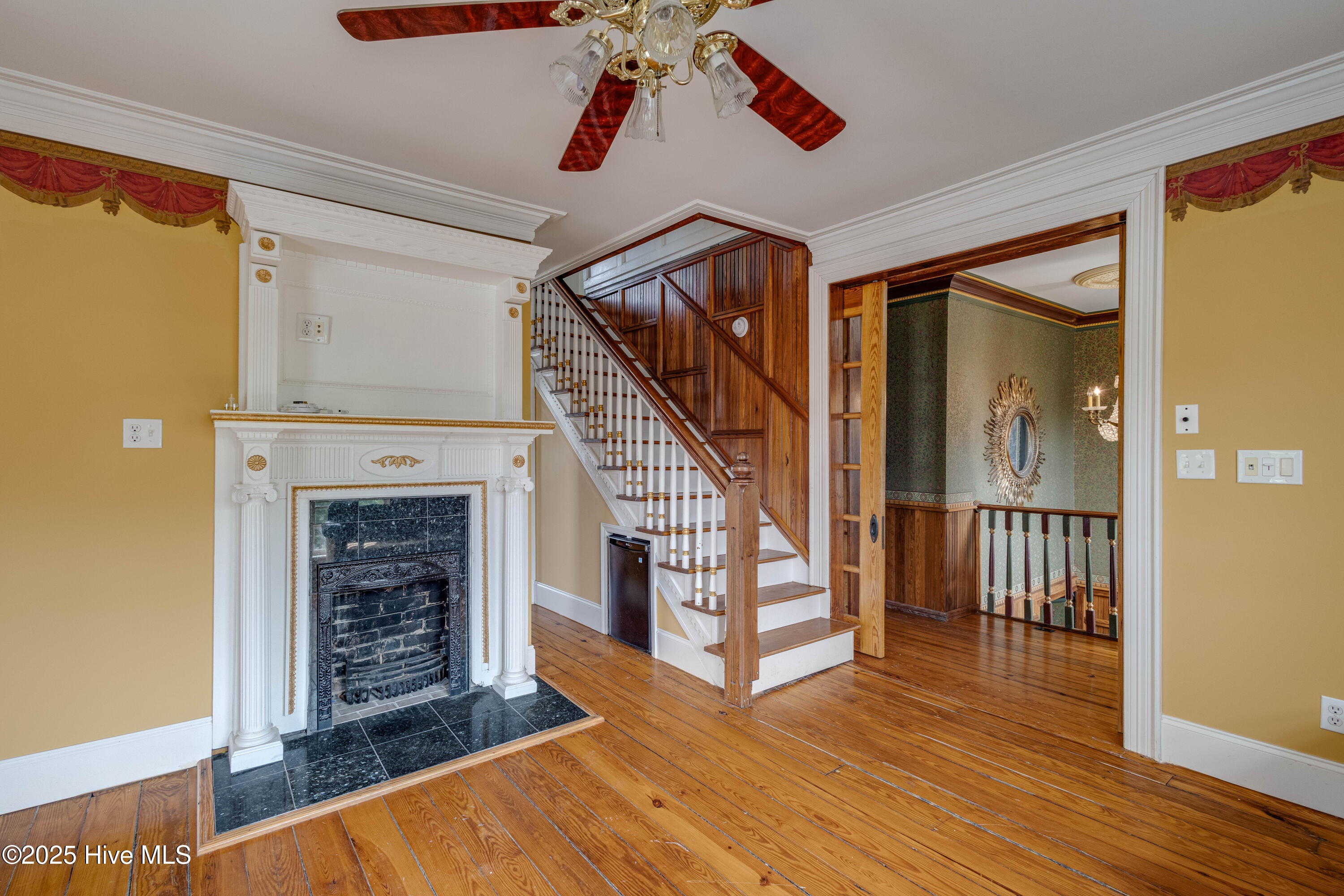 122 S Academy Street, Washington, North Carolina, 27889, United States, 3 Bedrooms Bedrooms, ,4 BathroomsBathrooms,Residential,For Sale,122 S Academy Street,1639244
