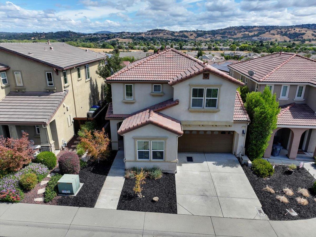 Folsom, California, 95630, United States, 4 Bedrooms Bedrooms, ,3 BathroomsBathrooms,Residential,For Sale,1948899