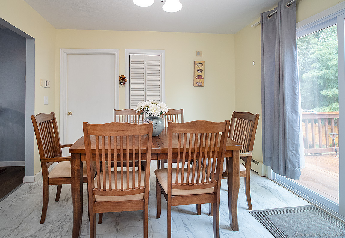 Woodbridge, Connecticut, 06525, United States, 4 Bedrooms Bedrooms, ,4 BathroomsBathrooms,Residential,For Sale,1906331