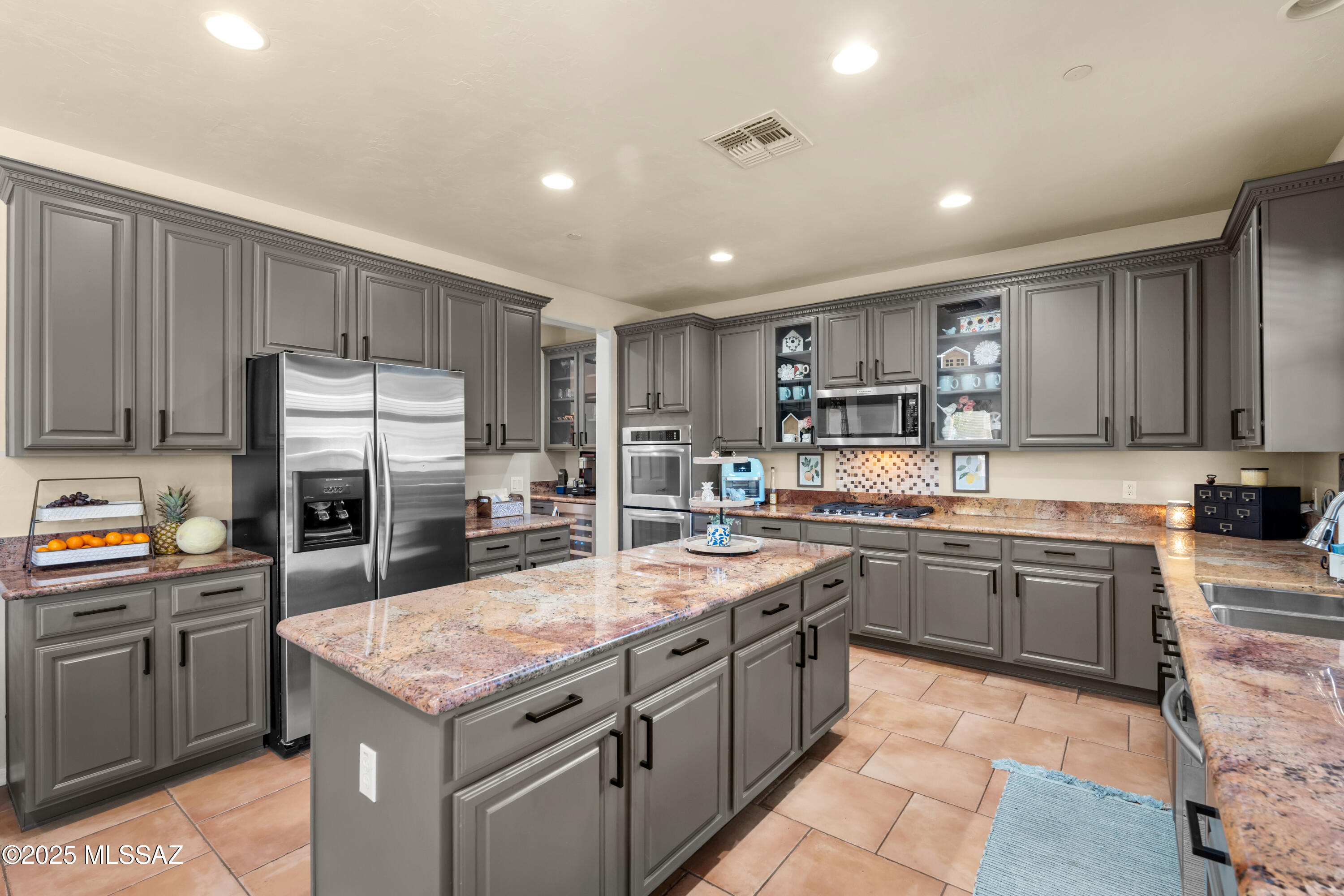 Sahuarita, Arizona, 85629, United States, 4 Bedrooms Bedrooms, ,3 BathroomsBathrooms,Residential,For Sale,1827979