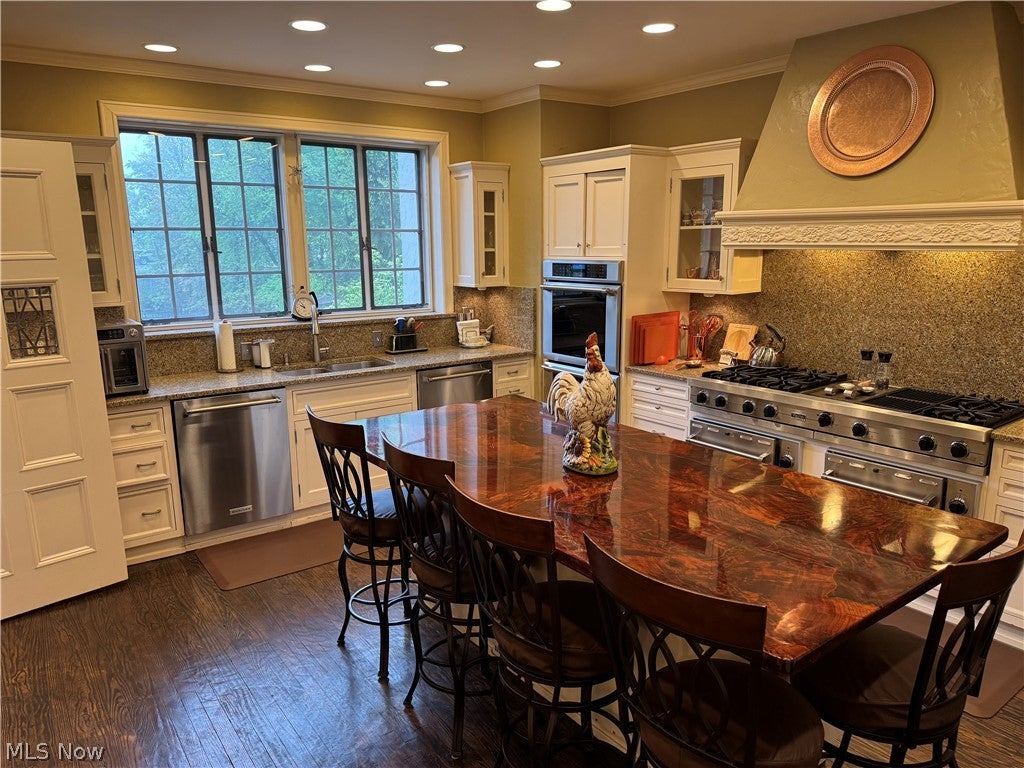South Euclid, Ohio, 44121, United States, 9 Bedrooms Bedrooms, ,8 BathroomsBathrooms,Residential,For Sale,2040754