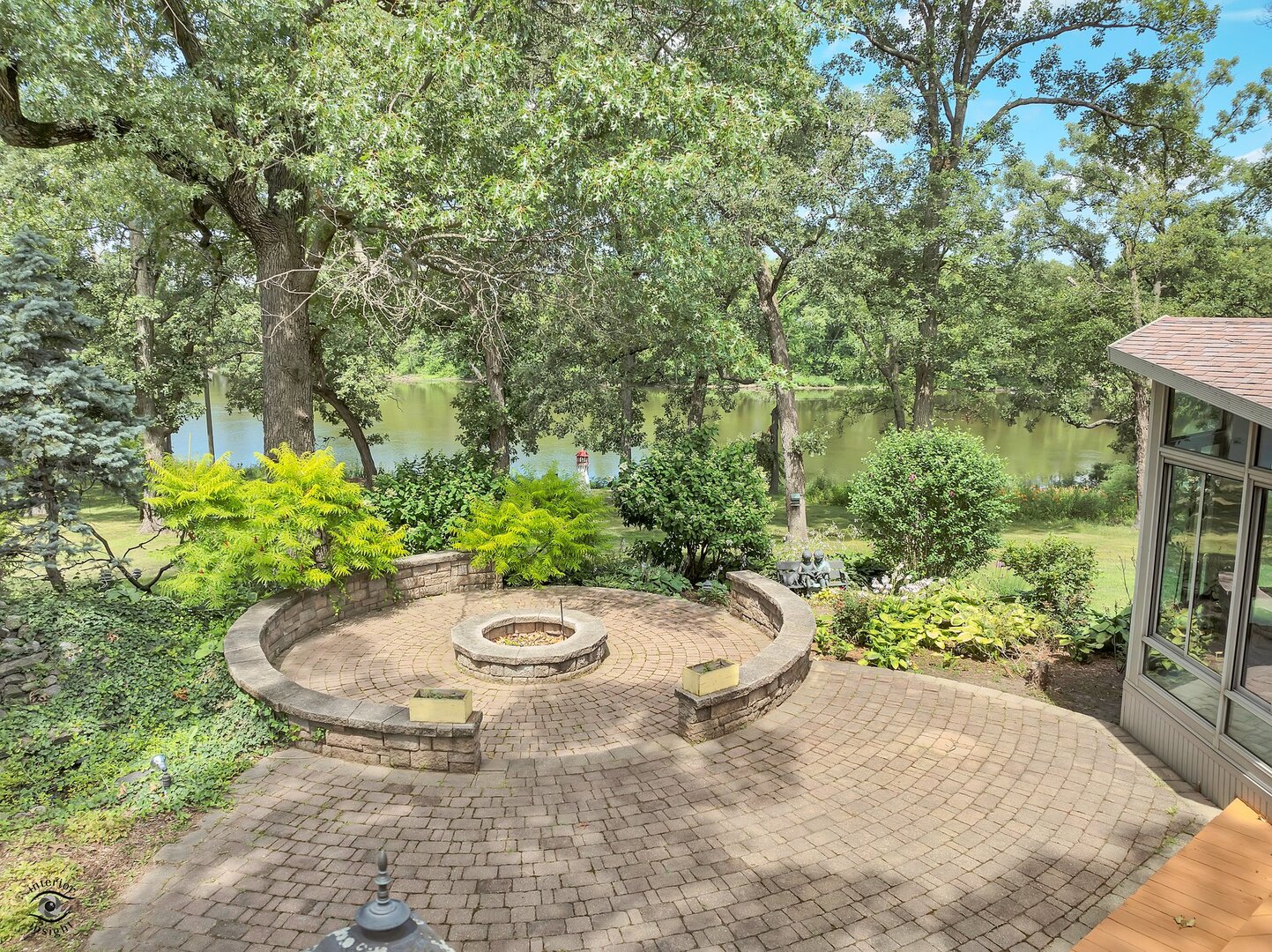 St. Anne, Illinois, 60964, United States, 4 Bedrooms Bedrooms, ,4 BathroomsBathrooms,Residential,For Sale,1901313