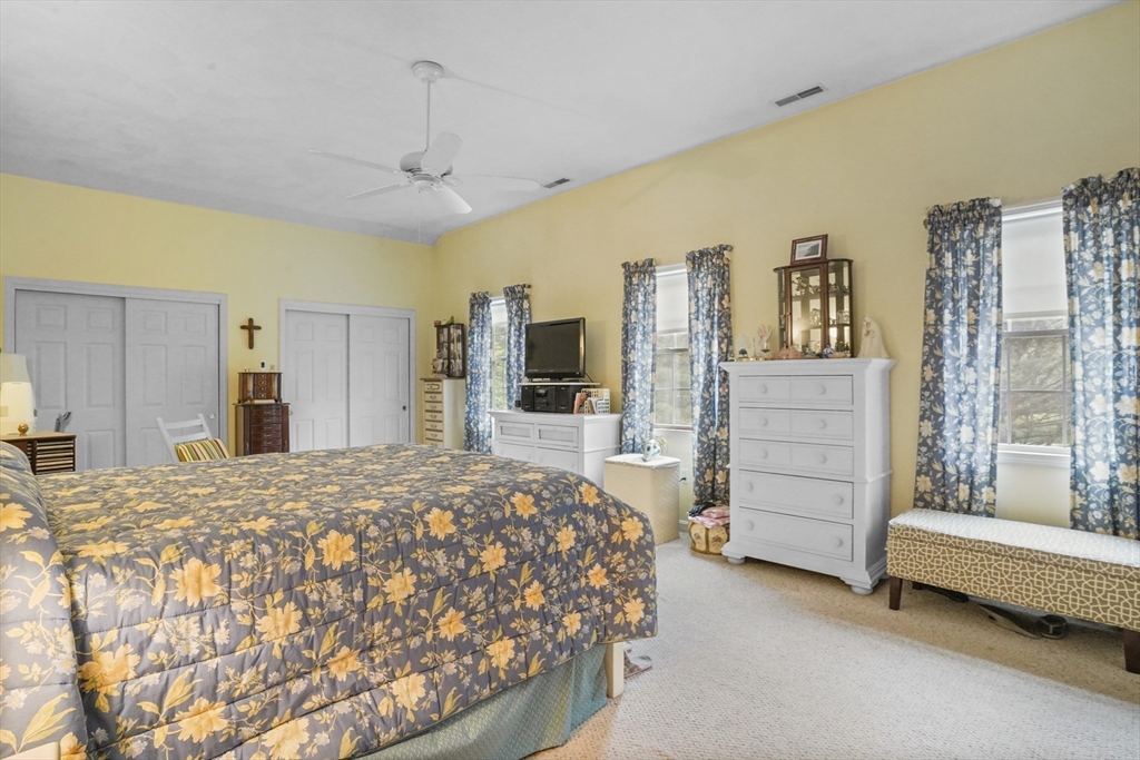 Tewksbury, Massachusetts, 01876, United States, 2 Bedrooms Bedrooms, ,2 BathroomsBathrooms,Residential,For Sale,2048183