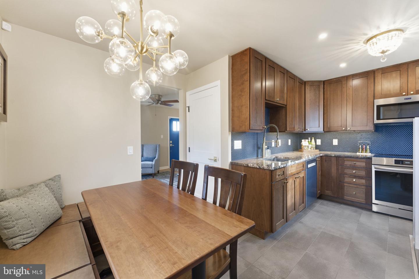 Kensington, Maryland, 20895, United States, 3 Bedrooms Bedrooms, ,2 BathroomsBathrooms,Residential,For Sale,1999038