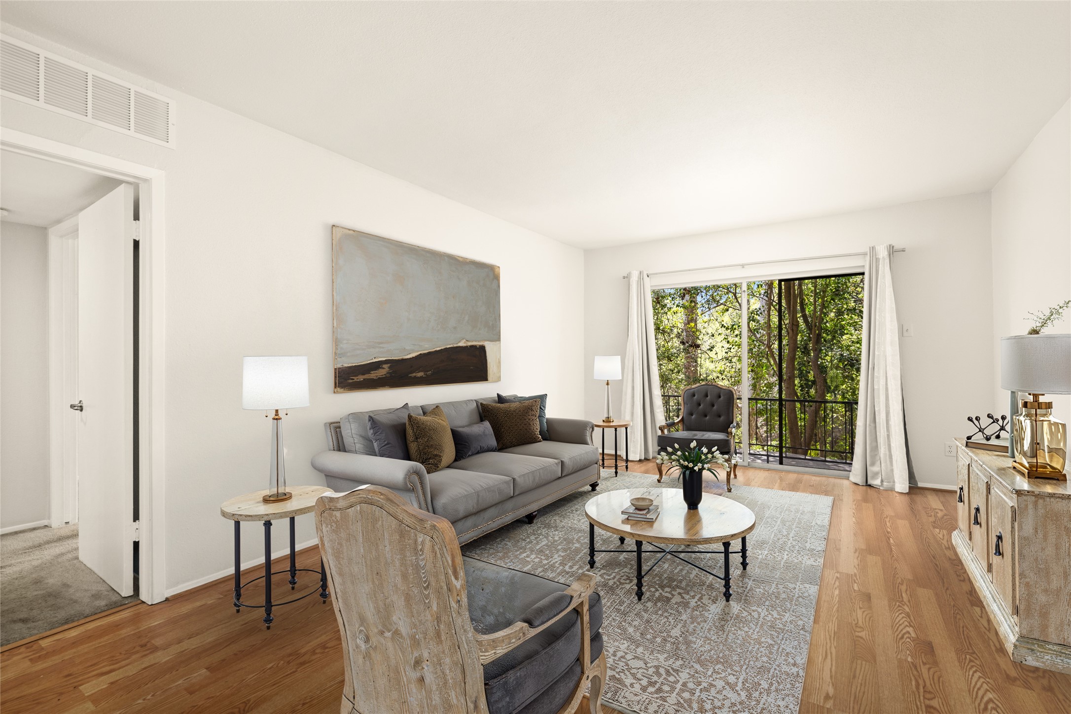  2238 S Piney Point Road #102 - 物件實景