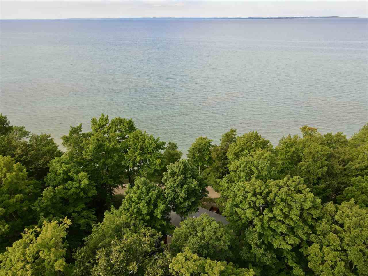 Charlevoix, Michigan, 49720-0000, United States, 2 Bedrooms Bedrooms, ,2 BathroomsBathrooms,Residential,For Sale,1933264