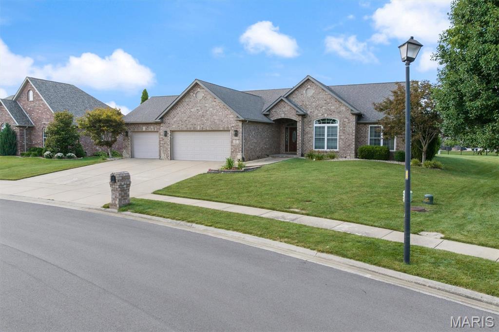 O'fallon, Illinois, 62269, United States, 4 Bedrooms Bedrooms, ,4 BathroomsBathrooms,Residential,For Sale,1988009