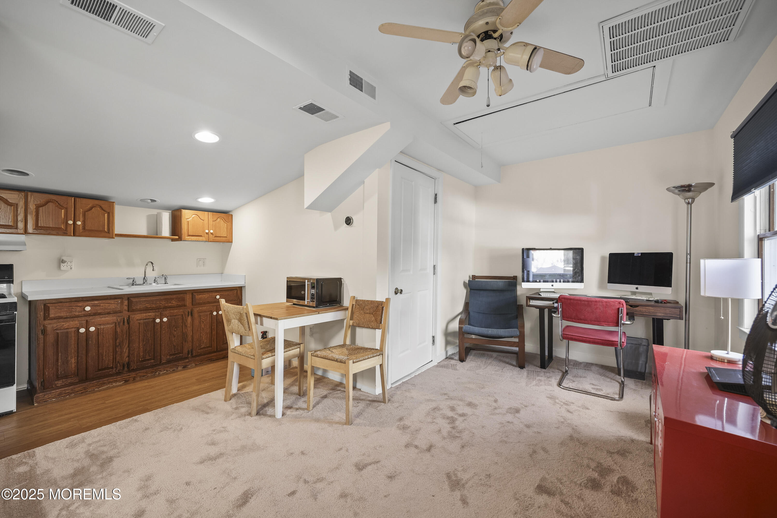 Leonardo, New Jersey, 07737, United States, 4 Bedrooms Bedrooms, ,3 BathroomsBathrooms,Residential,For Sale,2001705