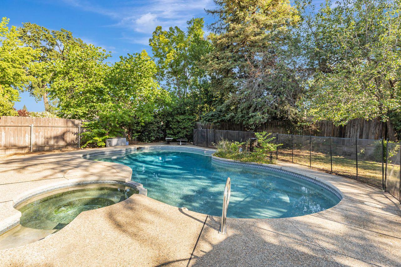 Fair Oaks, California, 95628, United States, 4 Bedrooms Bedrooms, ,3 BathroomsBathrooms,Residential,For Sale,1992931