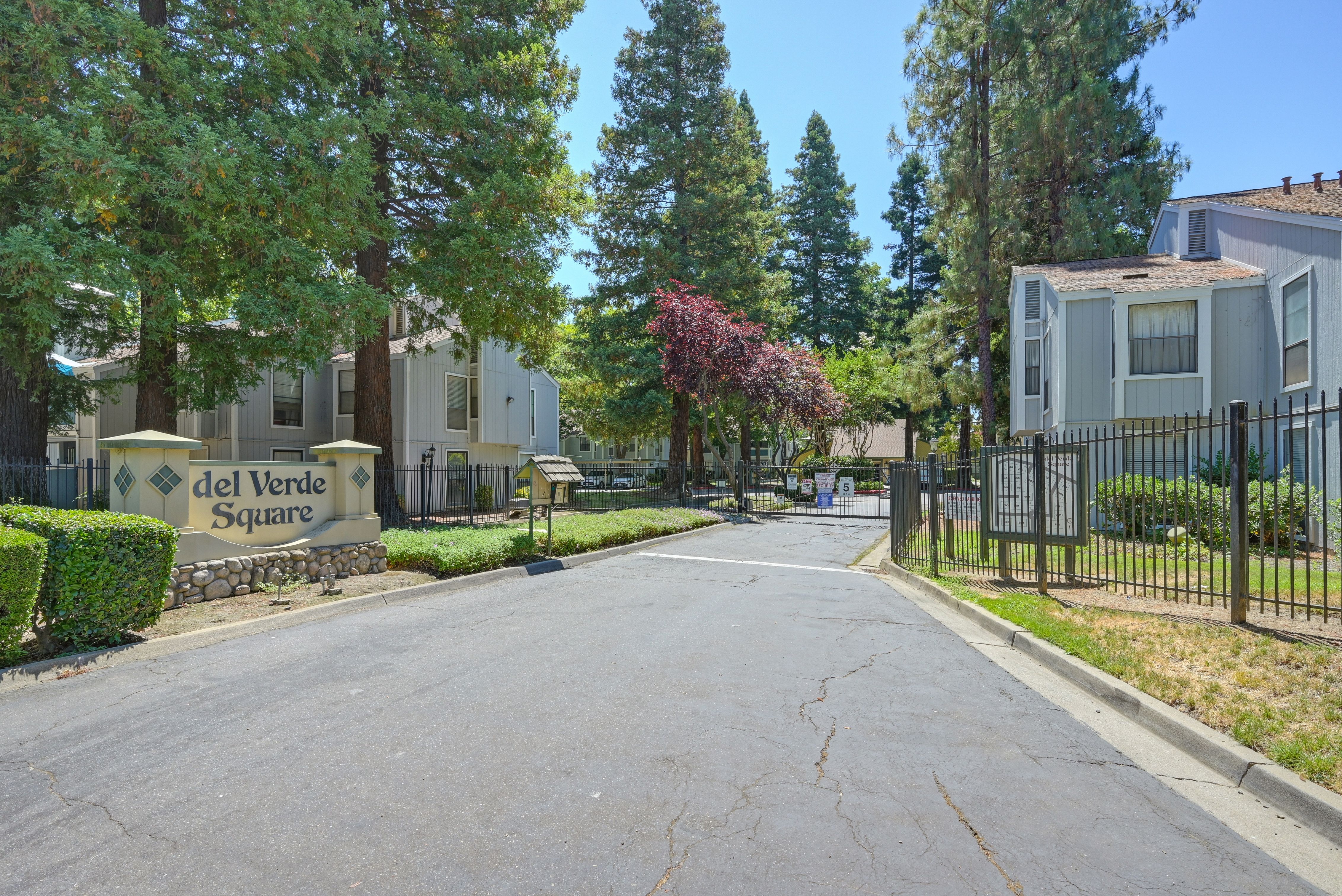 100 Del Verde Circle #4, Sacramento, CA 95833 