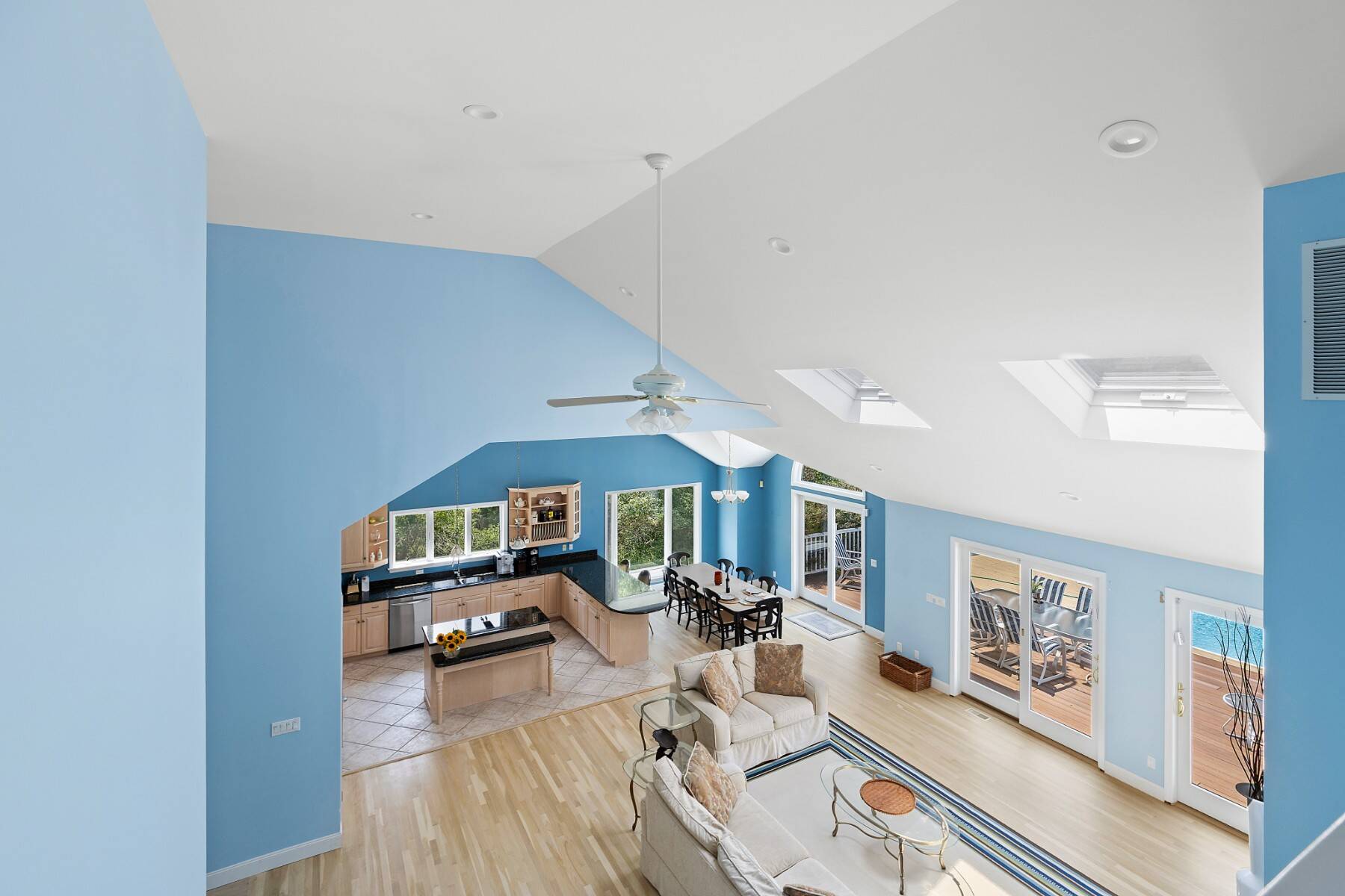  SOUTHAMPTON HOME, GREAT ENTERTAINING SPACES - 物件實景