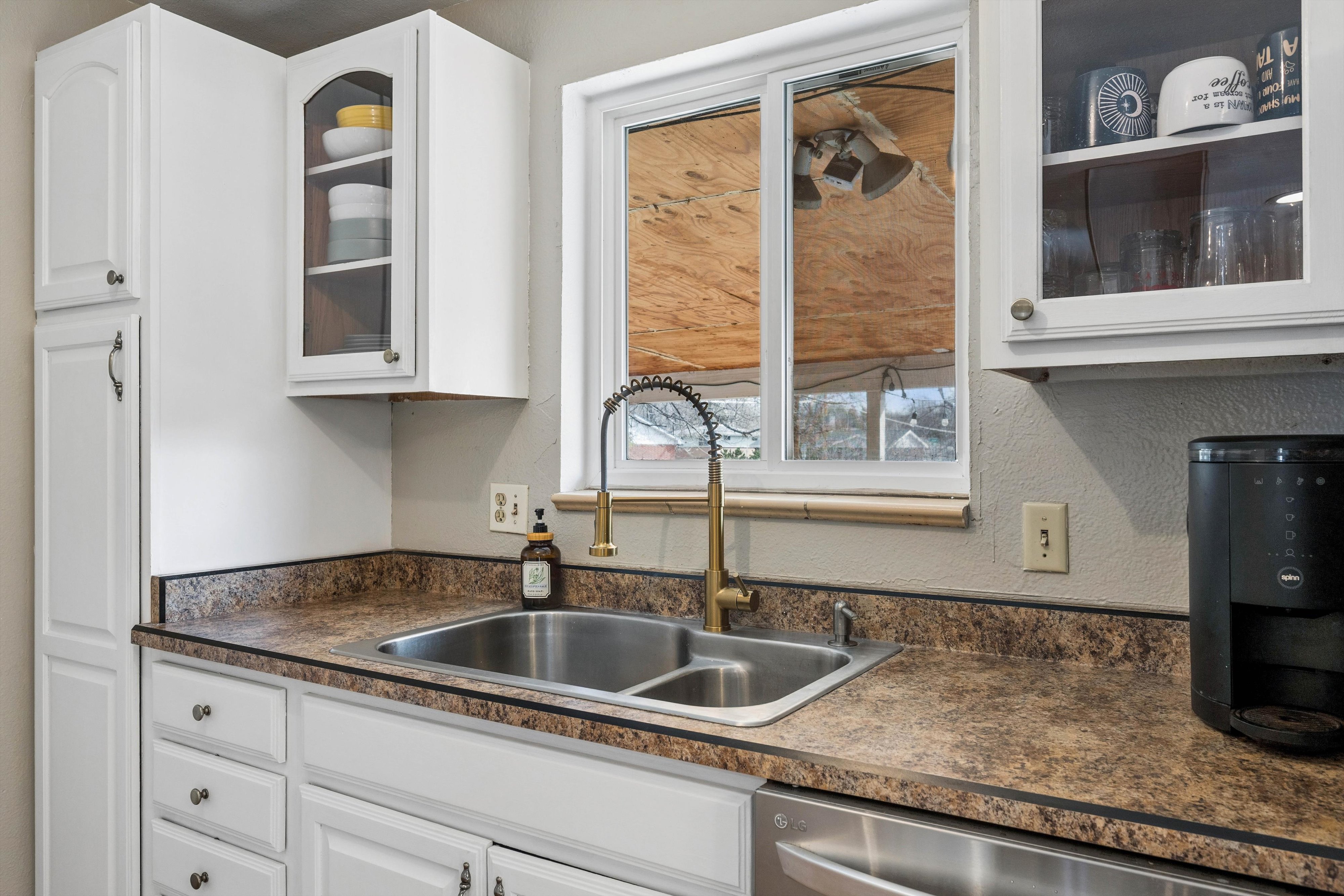  Welcome to 2900 South Jay Street - 物件實景