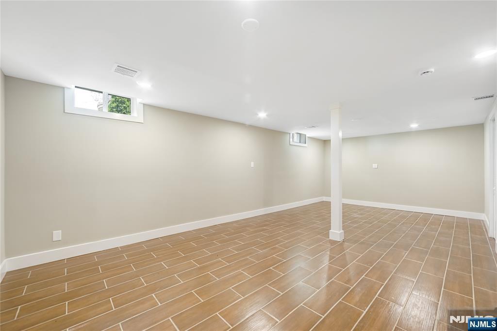 Dumont, New Jersey, 07628, United States, 4 Bedrooms Bedrooms, ,3 BathroomsBathrooms,Residential,For Sale,1906852