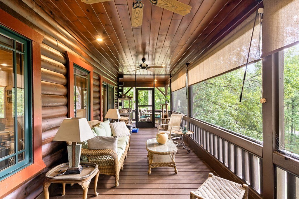 Hiawassee, Georgia, 30546, United States, 4 Bedrooms Bedrooms, ,4 BathroomsBathrooms,Residential,For Sale,1975098