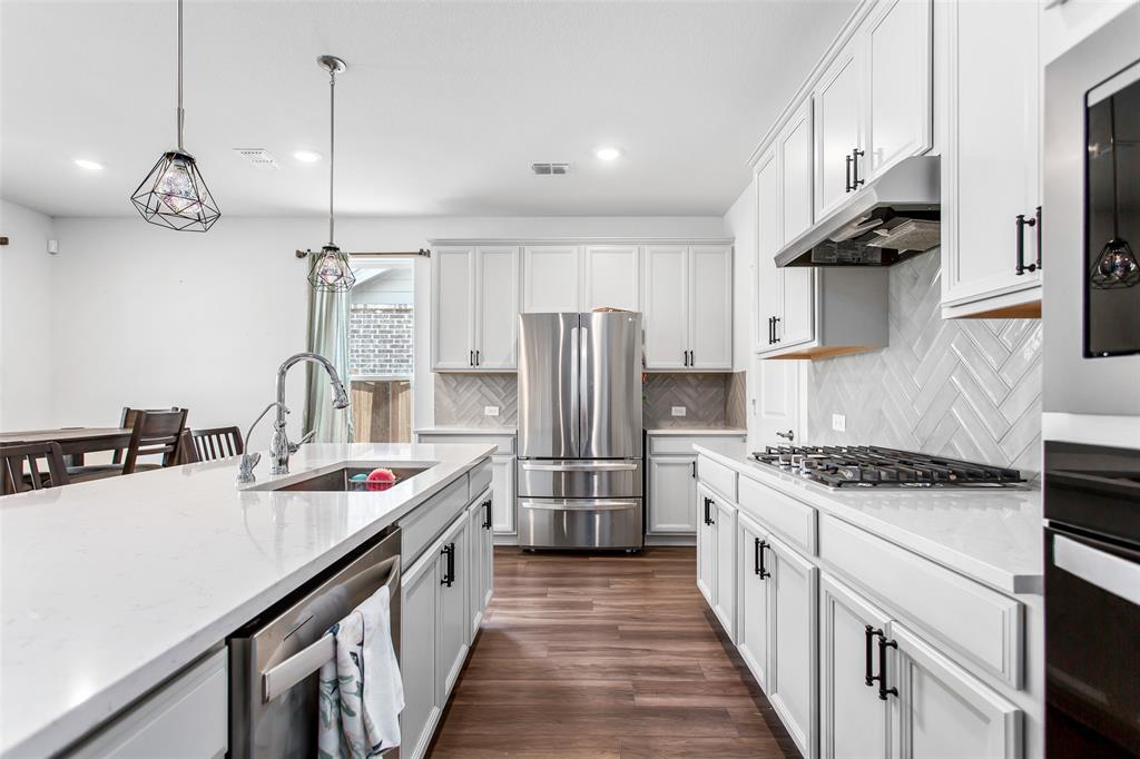 Anna, Texas, 75409, United States, 5 Bedrooms Bedrooms, ,3 BathroomsBathrooms,Residential,For Sale,1896421