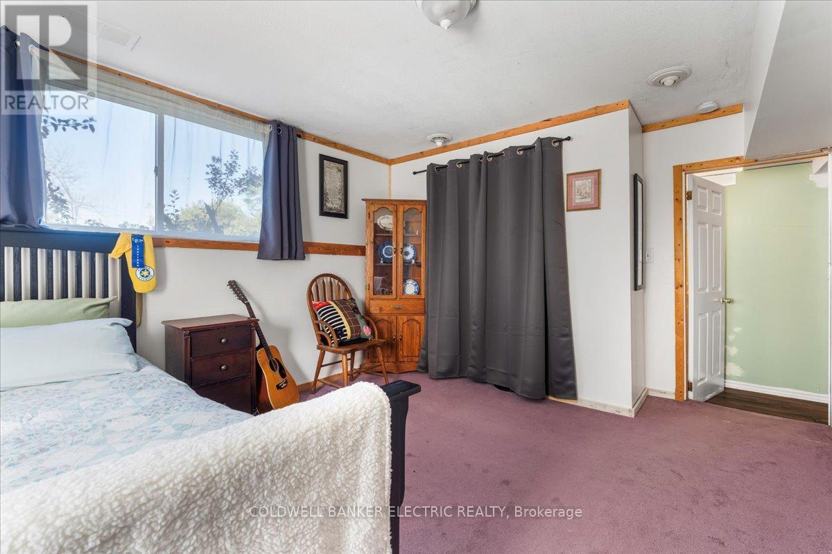 PRINCE EDWARD COUNTY (AMELIASBURG WARD), Ontario, K0K 1A0, CA, 5 Bedrooms Bedrooms, ,2 BathroomsBathrooms,Residential,For Sale,1867641