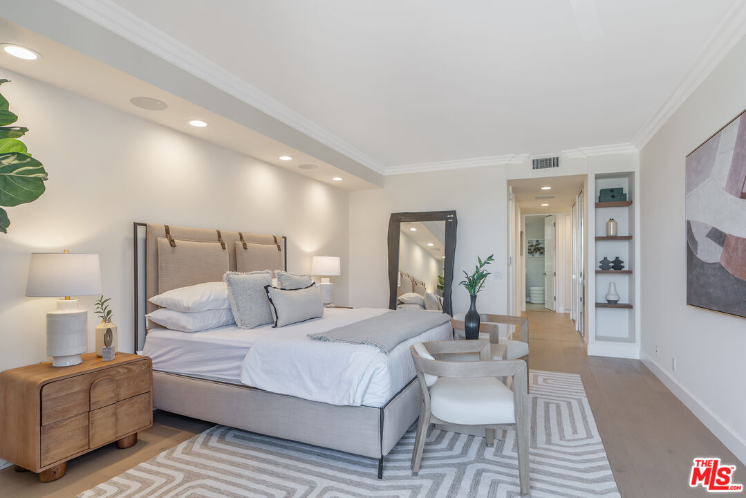 Beverly Hills, California, 90212, United States, 2 Bedrooms Bedrooms, ,3 BathroomsBathrooms,Residential,For Sale,1891933