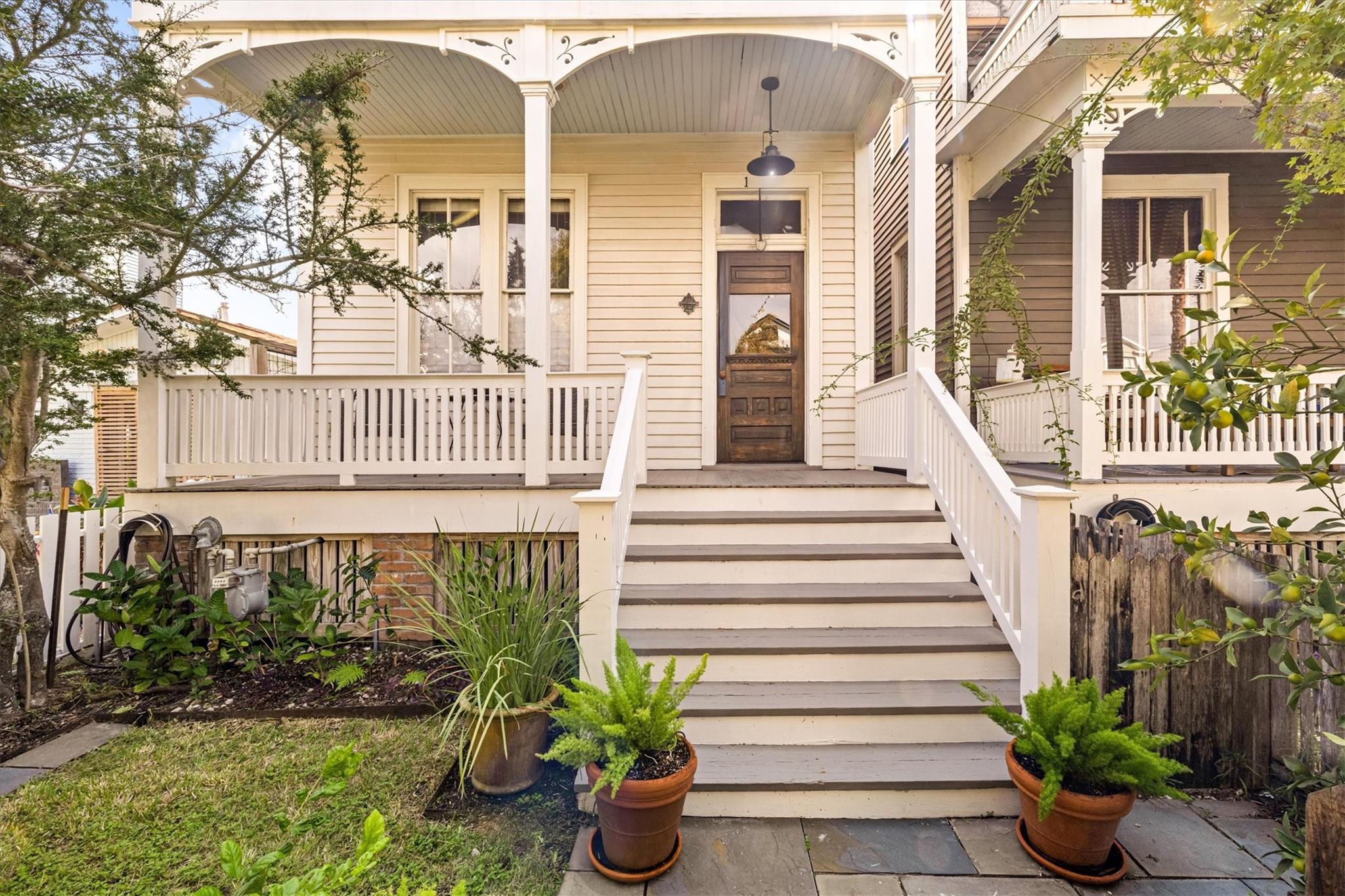 Galveston, Texas, 77550, United States, 3 Bedrooms Bedrooms, ,3 BathroomsBathrooms,Residential,For Sale,1986296