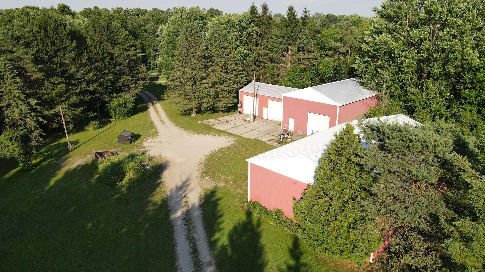 Portland, Michigan, 48875, United States, 5 Bedrooms Bedrooms, ,4 BathroomsBathrooms,Residential,For Sale,1928333
