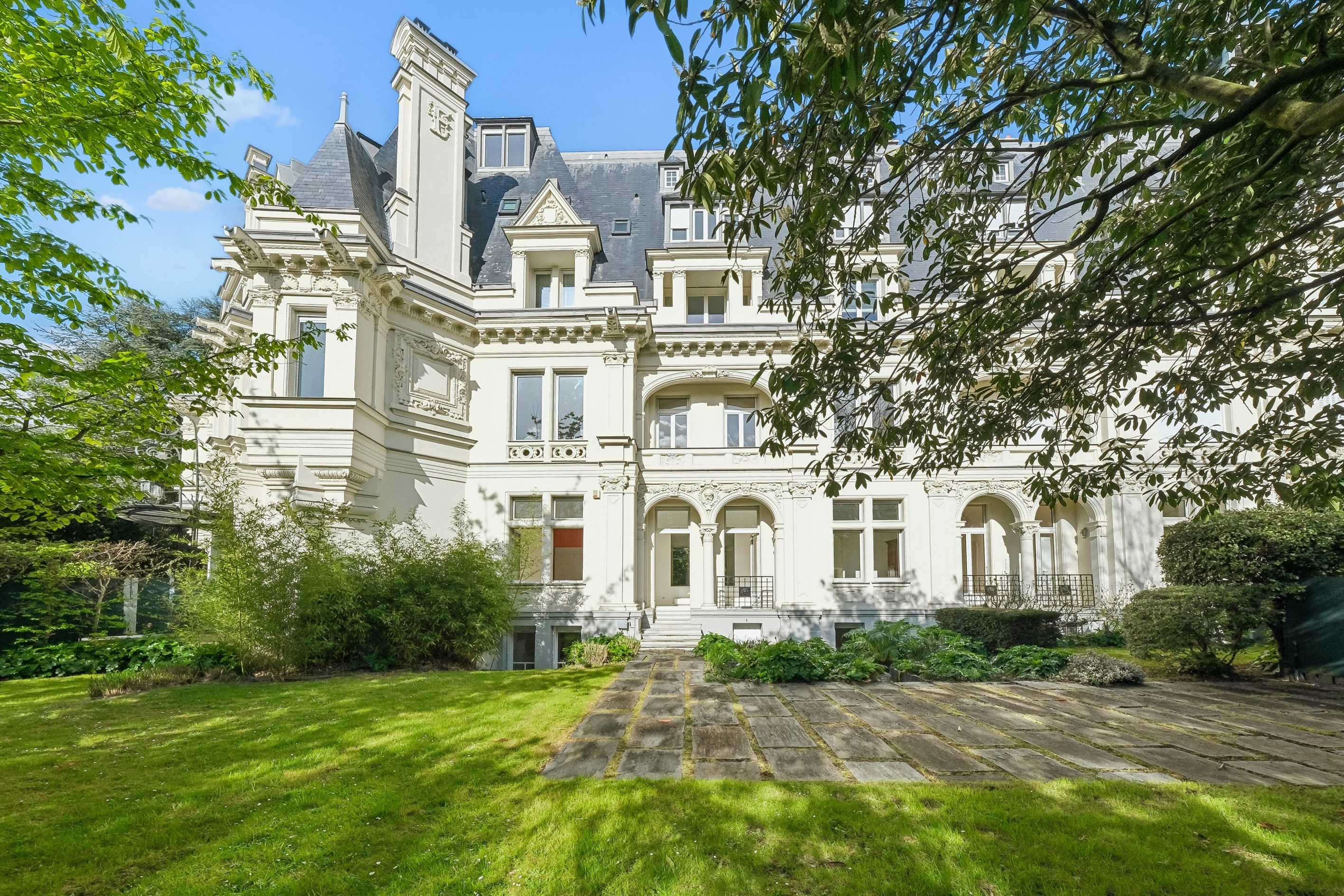  NEUILLY-SUR-SEINE / CHÂTEAU DE MADRID / Family apartment with garden - 物件實景