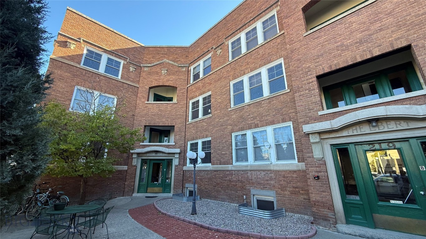 Livingston, Montana, 59047, United States, ,Residential,For Sale,1989118