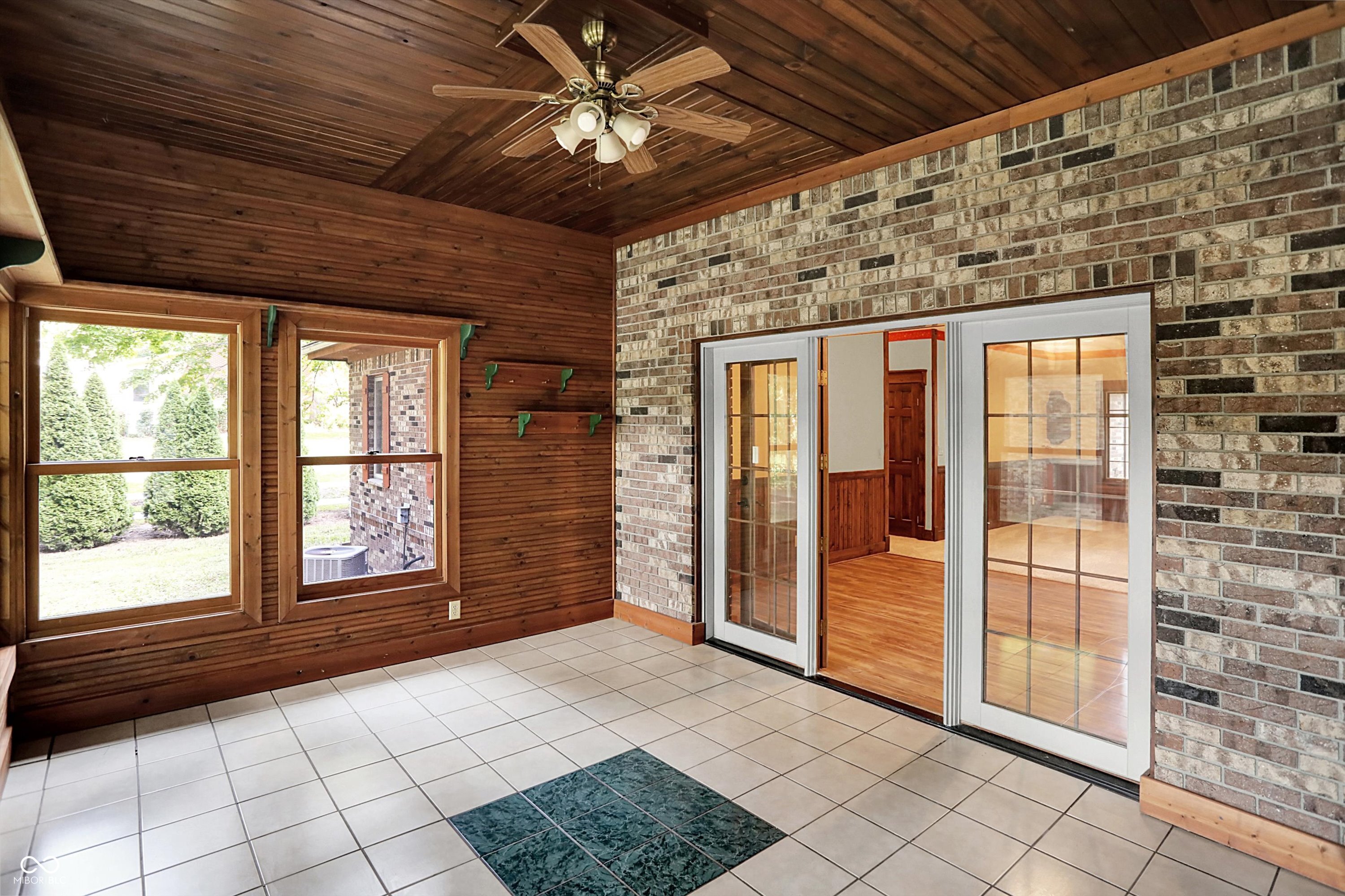 Lafayette, Indiana, 47905, United States, 3 Bedrooms Bedrooms, ,4 BathroomsBathrooms,Residential,For Sale,1979408