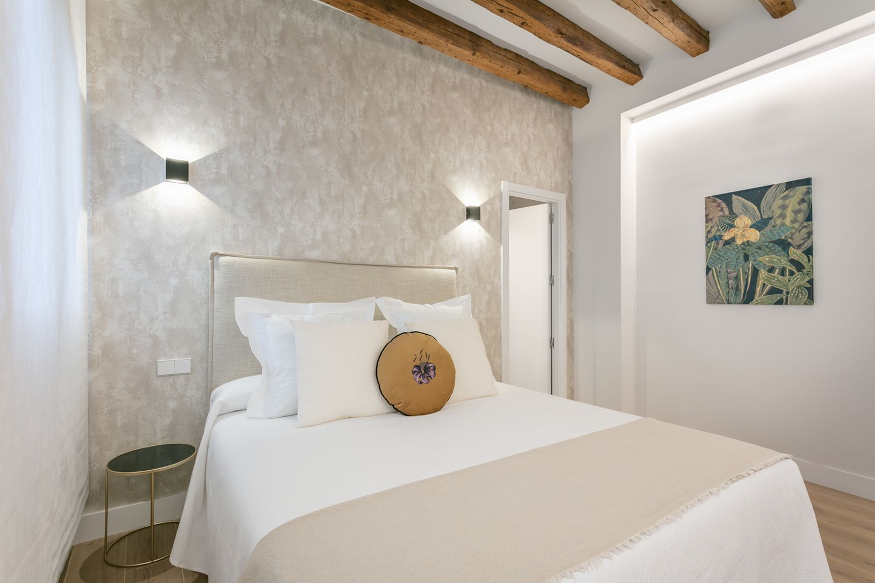  Magnificent apartment on the central street Fuencarral in Madrid. - 物件實景