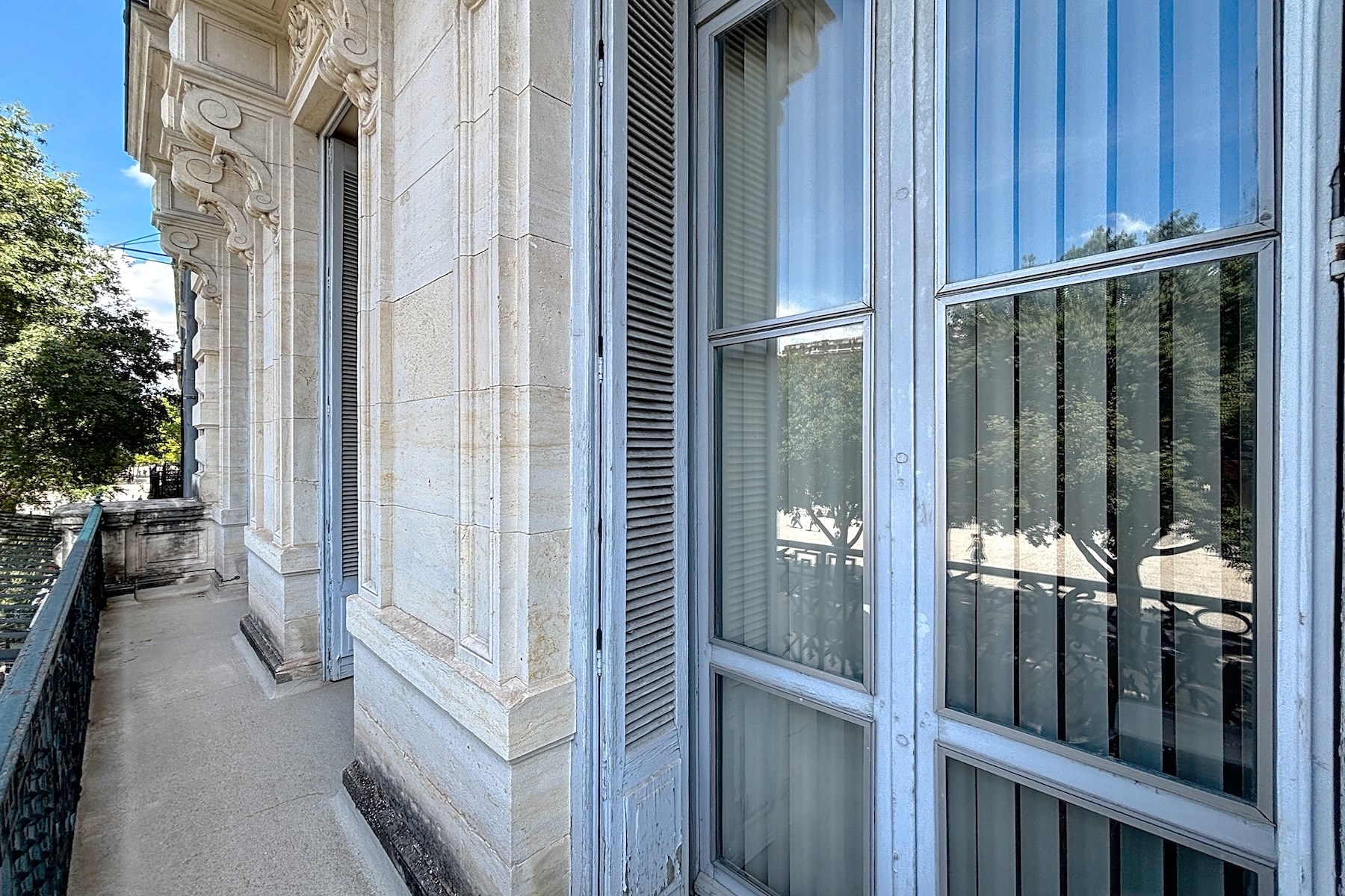  Nimes Exceptional Apartment Facing the Roman Arena in One of Nîmes’ Finest Hist… - 物件實景