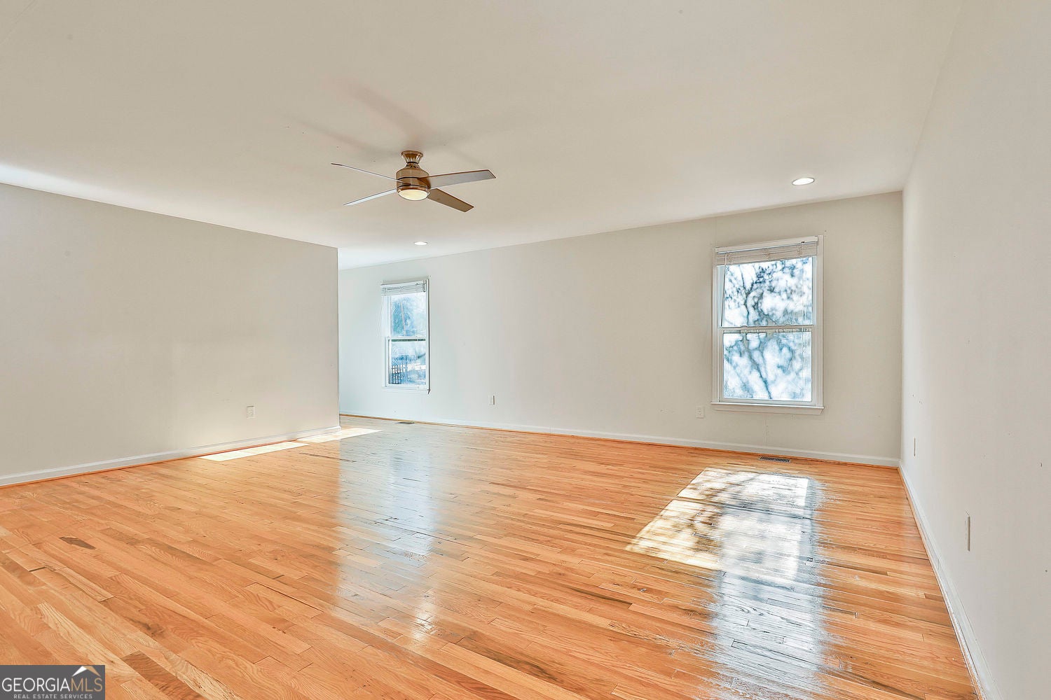 Atlanta, Georgia, 30314, United States, 5 Bedrooms Bedrooms, ,4 BathroomsBathrooms,Residential,For Sale,2006561