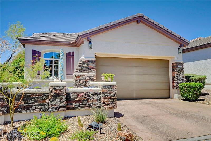 Las Vegas, Nevada, 89138, United States, 3 Bedrooms Bedrooms, ,1 BathroomBathrooms,Residential,For Sale,1861755