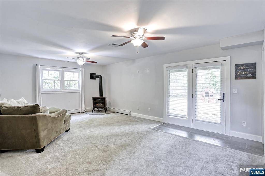 Ramsey, New Jersey, 07446, United States, 4 Bedrooms Bedrooms, ,3 BathroomsBathrooms,Residential,For Sale,1911105