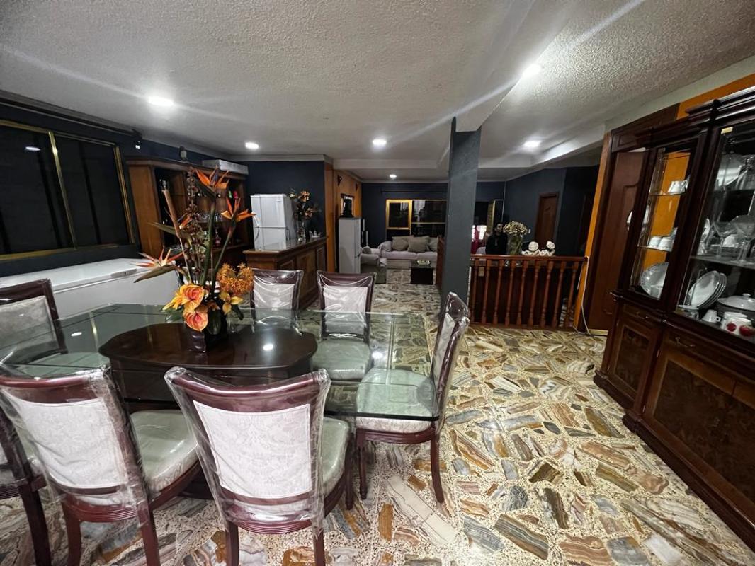 Chilpancingo, Tlalnepantla de Baz, Estado de México, 54150, Mexico, 3 Bedrooms Bedrooms, ,2 BathroomsBathrooms,Residential,For Sale,Chilpancingo,1617660