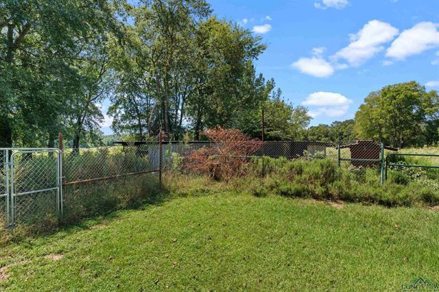 Henderson, Texas, 75652, United States, 3 Bedrooms Bedrooms, ,2 BathroomsBathrooms,Residential,For Sale,1958802