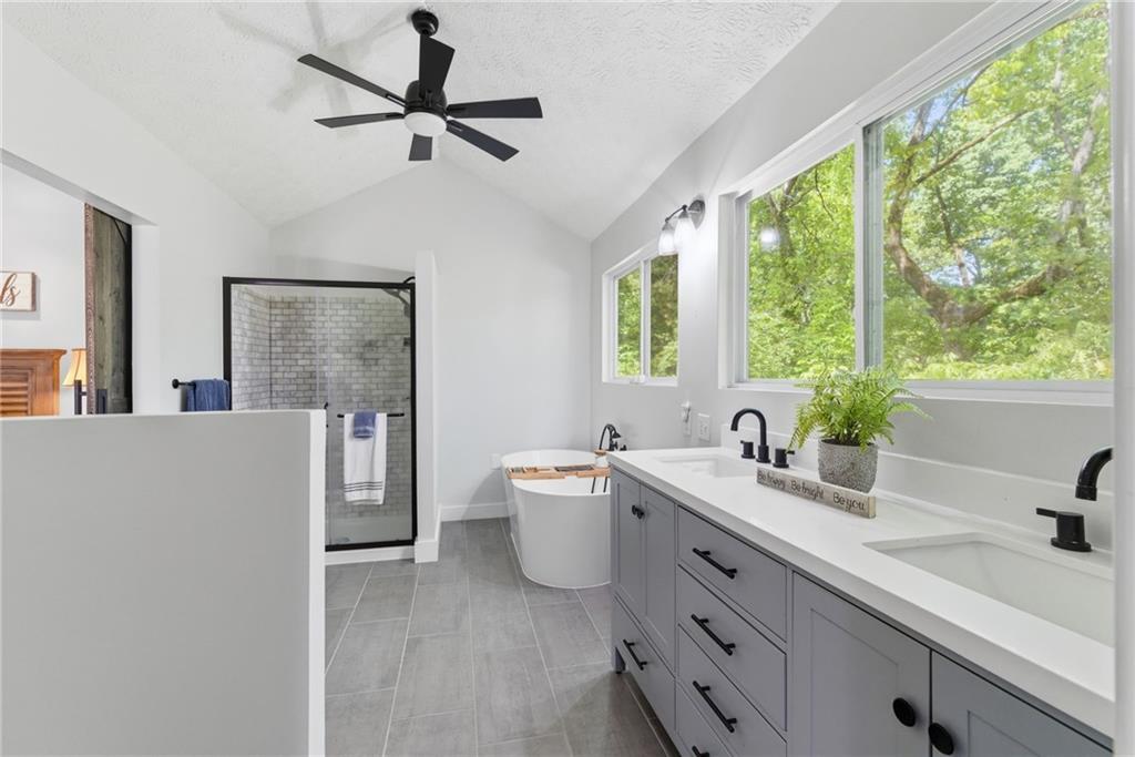 Cumming, Georgia, 30041, United States, 2 Bedrooms Bedrooms, ,2 BathroomsBathrooms,Residential,For Sale,2040226