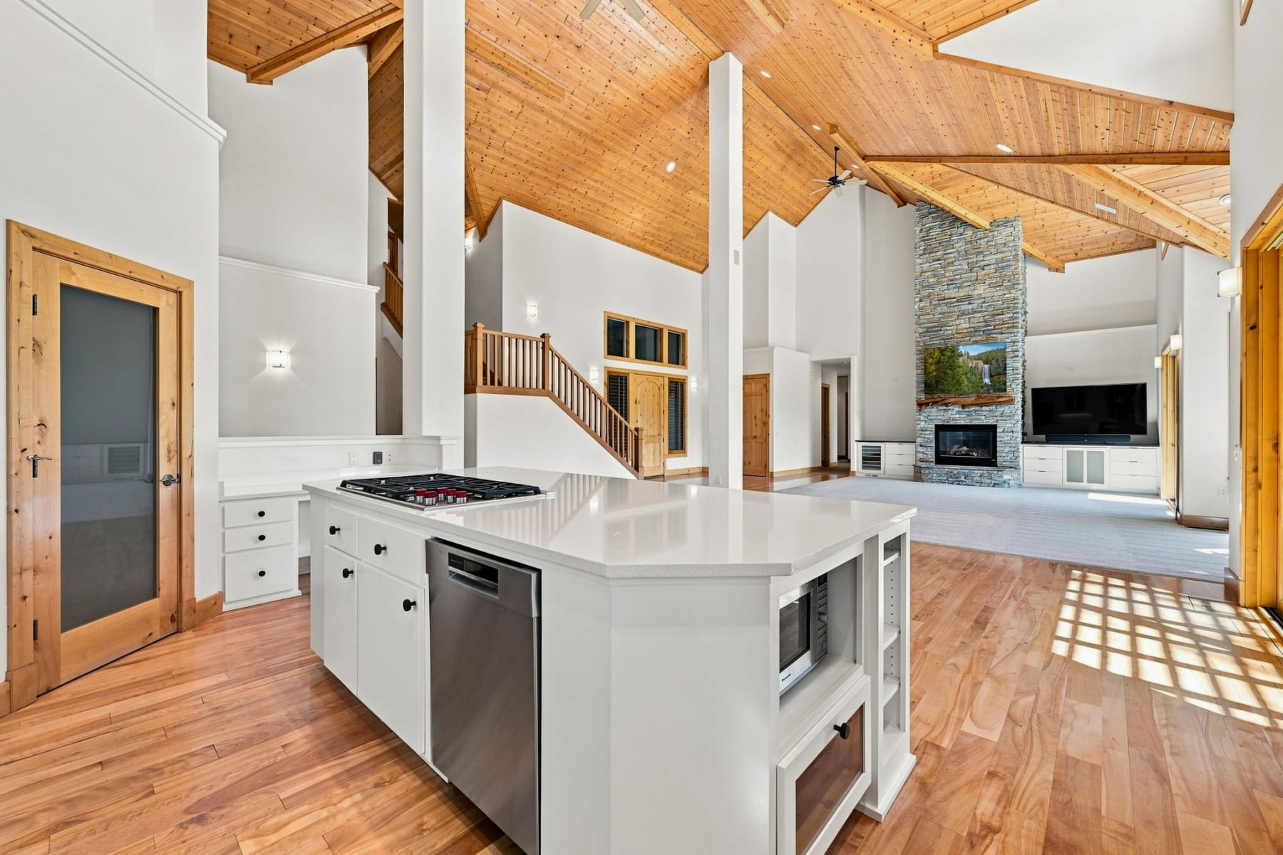  19309 Soda Springs Drive Bend, OR 97702 - 物件實景
