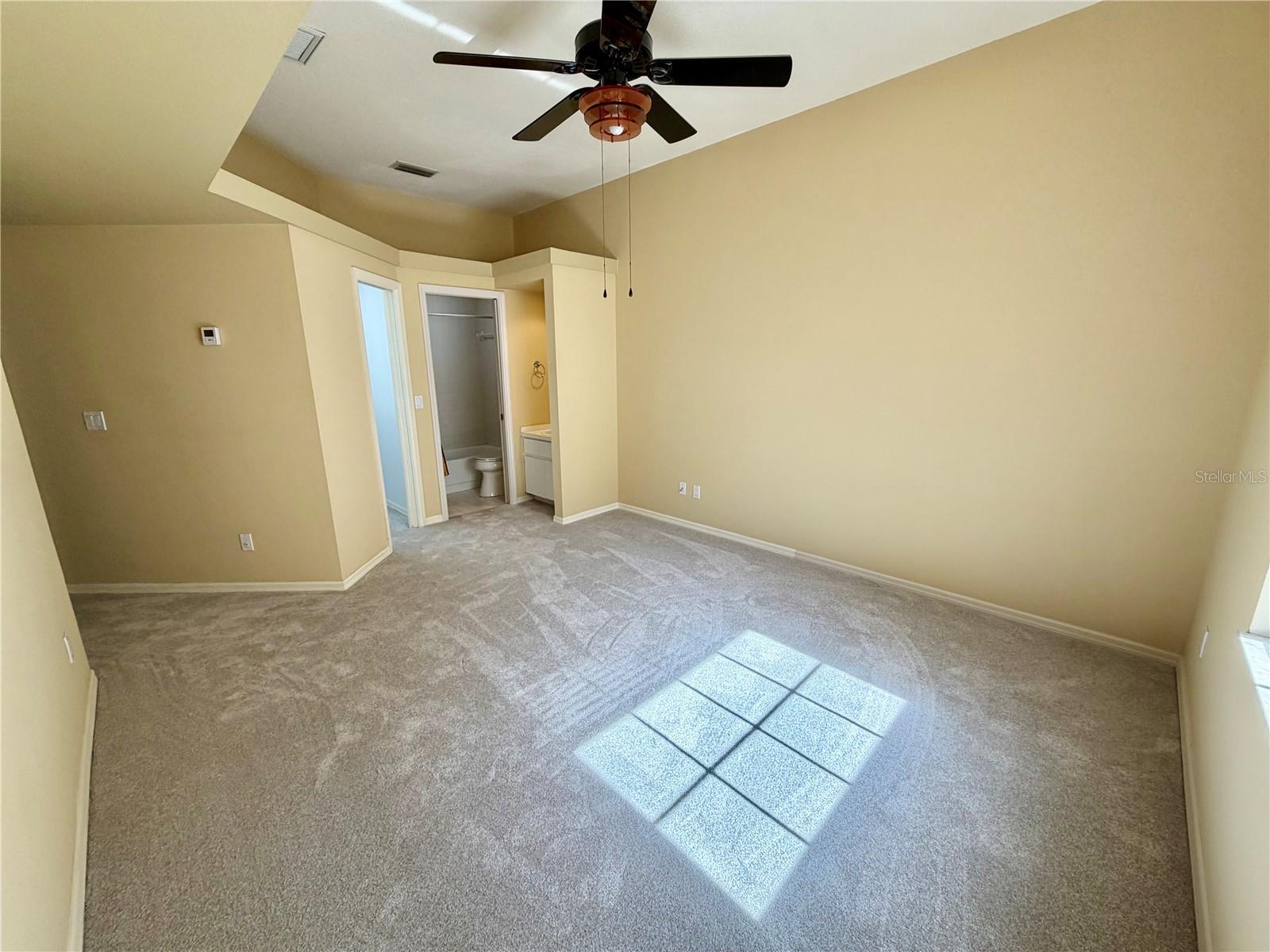 Seminole, Florida, 33777, United States, 4 Bedrooms Bedrooms, ,4 BathroomsBathrooms,Residential,For Sale,1978332