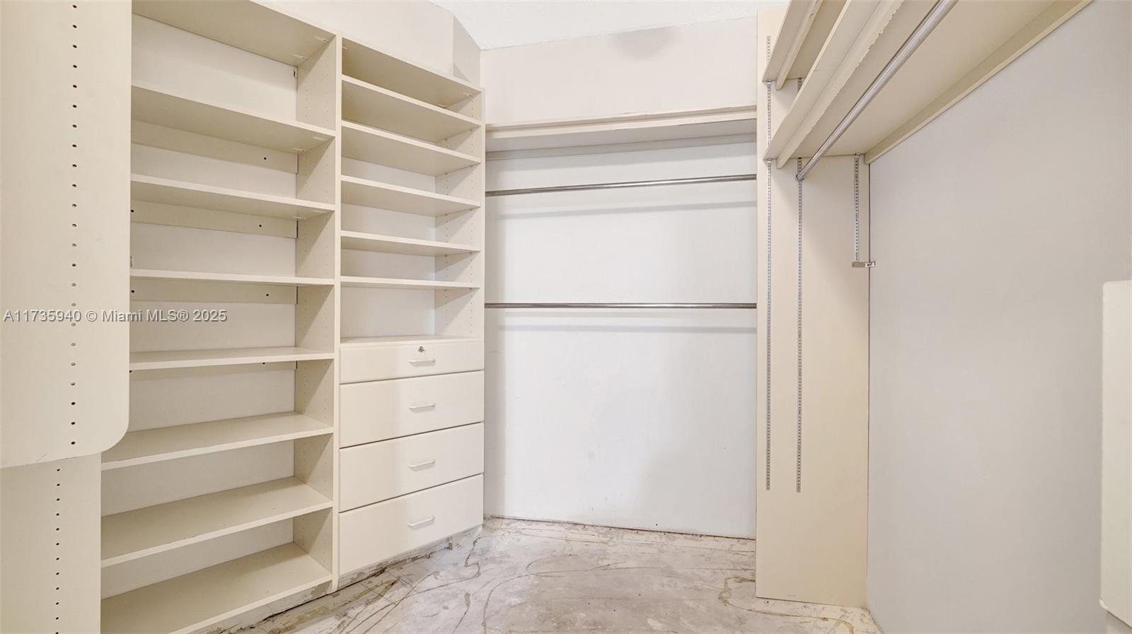 Aventura, Florida, 33180, United States, 3 Bedrooms Bedrooms, ,3 BathroomsBathrooms,Residential,For Sale,1696831