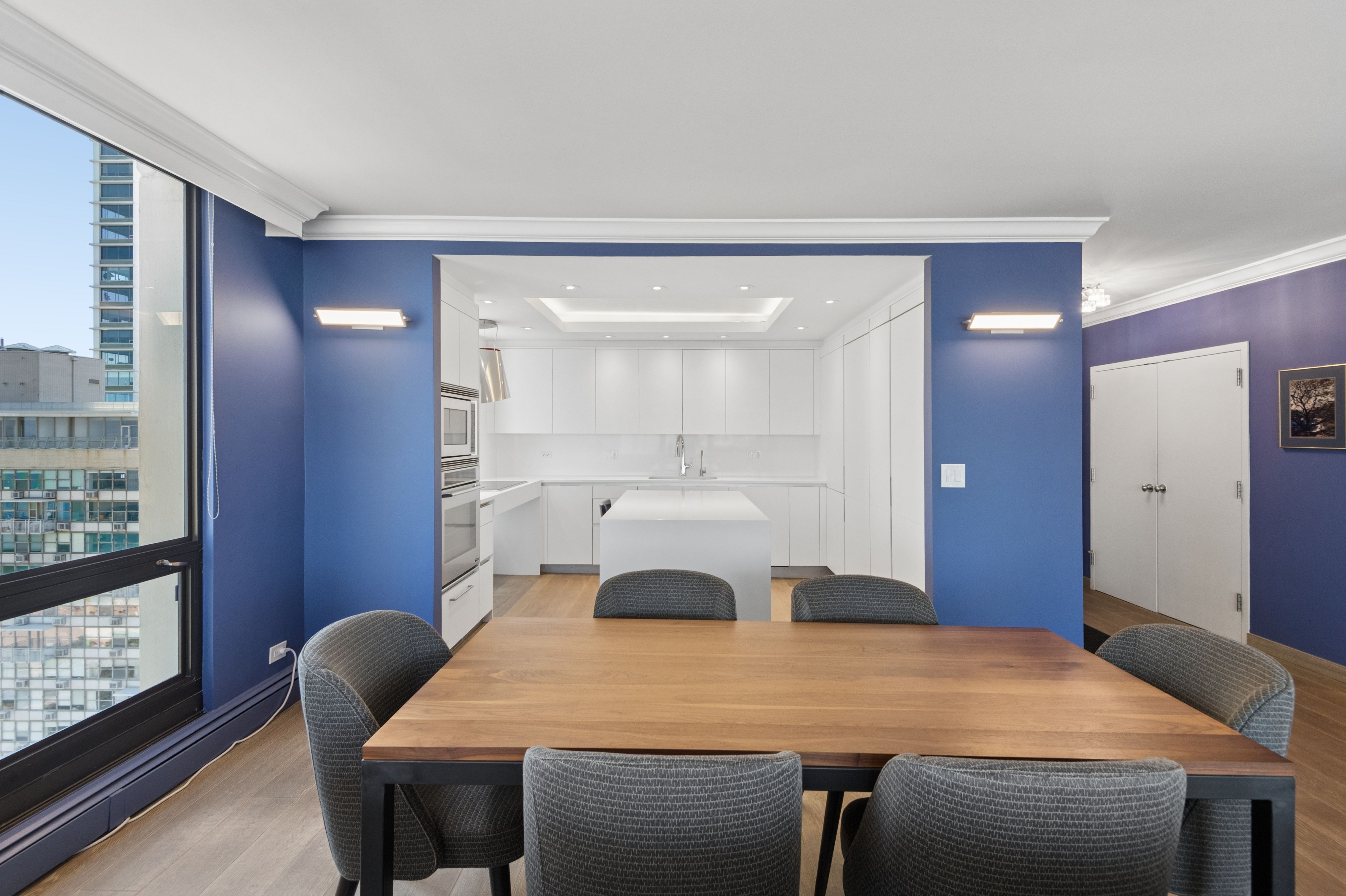  Designed for Both Comfortable Everyday Living and Effortless Entertaining - 物件實景