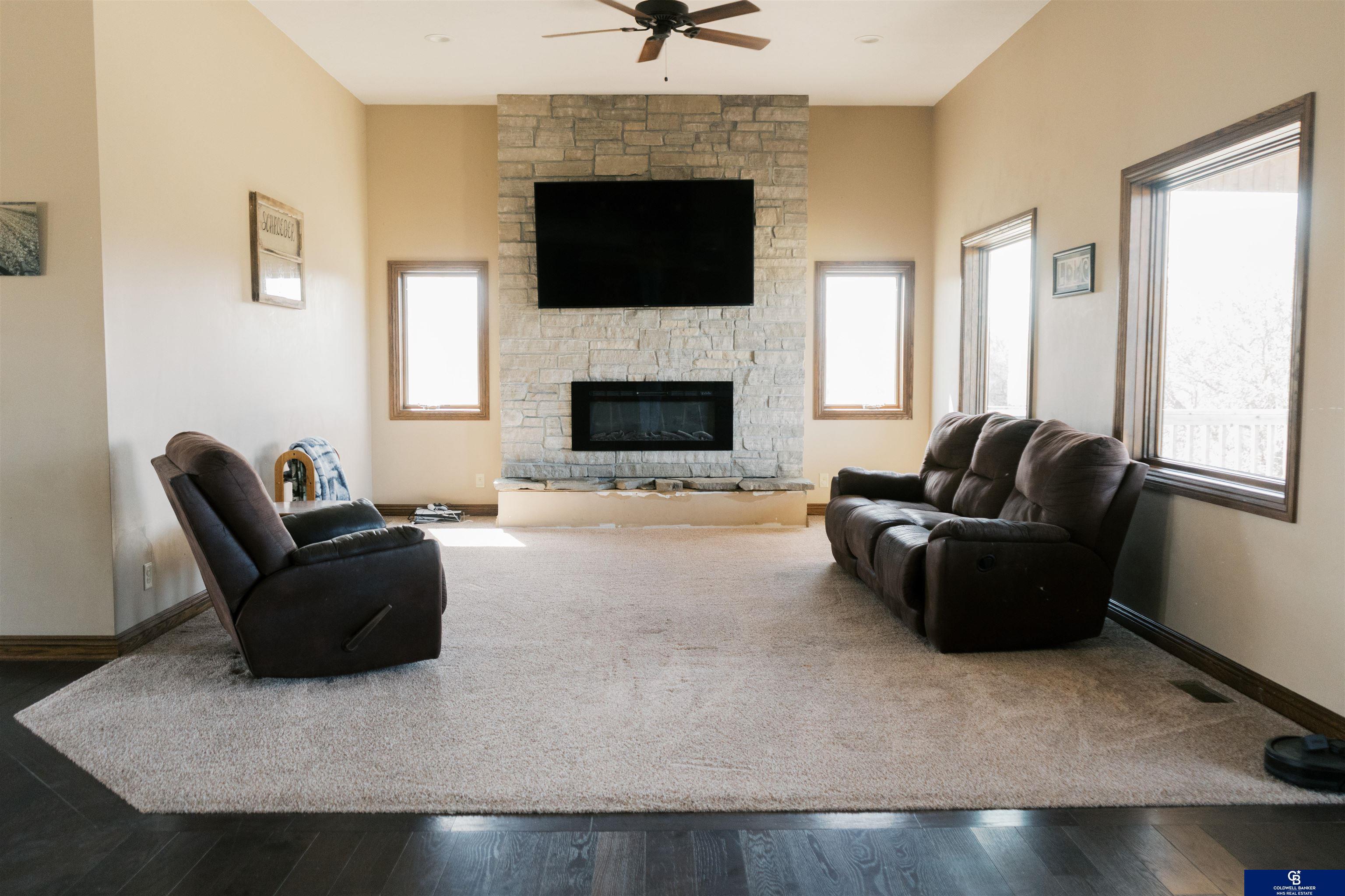 Garland, Nebraska, 68360-9322, United States, 4 Bedrooms Bedrooms, ,3 BathroomsBathrooms,Residential,For Sale,1828559