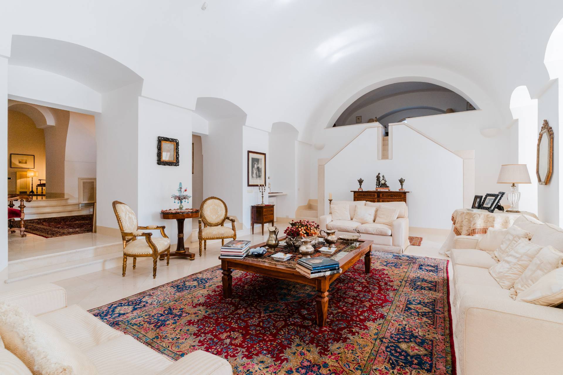 Gioia del Colle, Bari, 70023, IT, 6 Bedrooms Bedrooms, ,9 BathroomsBathrooms,Residential,For Sale,1991978