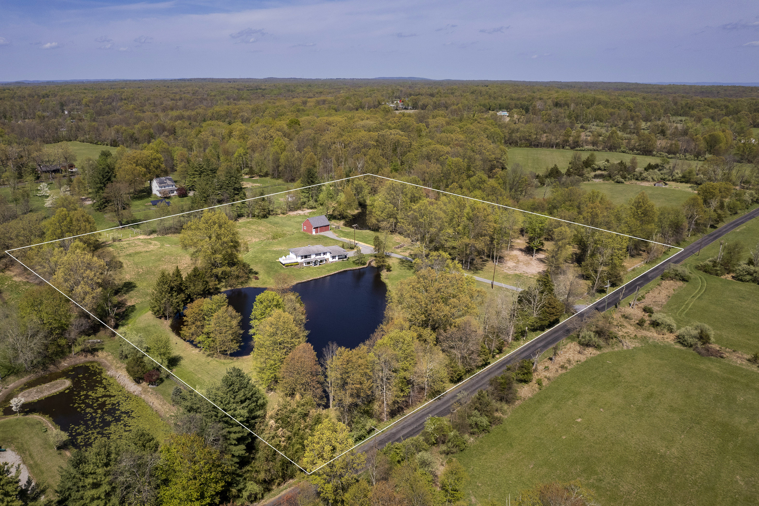  Water and Woodland Views - Magic in Ever Direction - 物件實景
