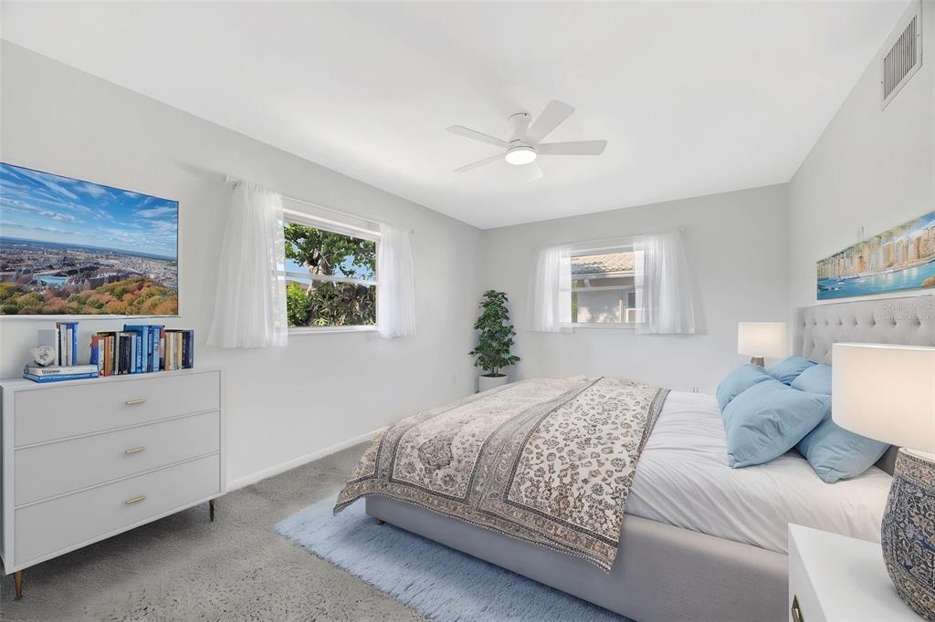 Largo, Florida, 33774, United States, 3 Bedrooms Bedrooms, ,2 BathroomsBathrooms,Residential,For Sale,1776970